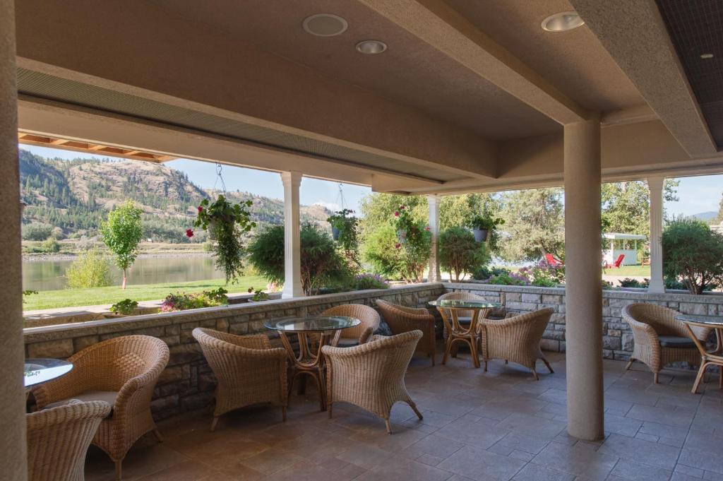 South Thompson Inn & Conference Centre by null