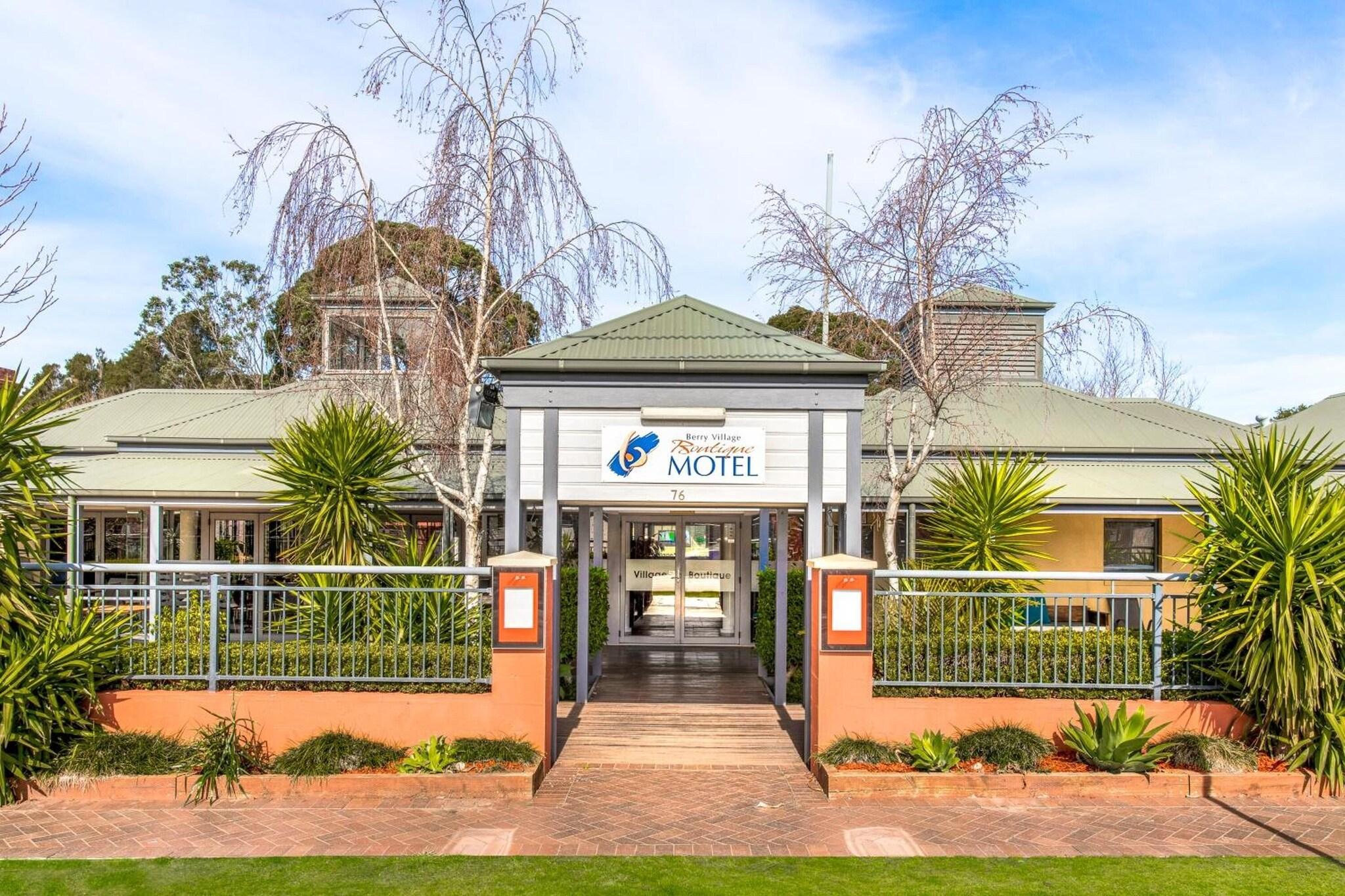 Mandala Signature Berry by null