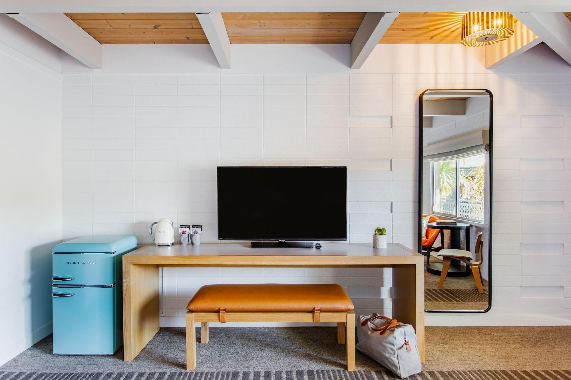 Dr. Wilkinson's Backyard Resort & Mineral Springs by null