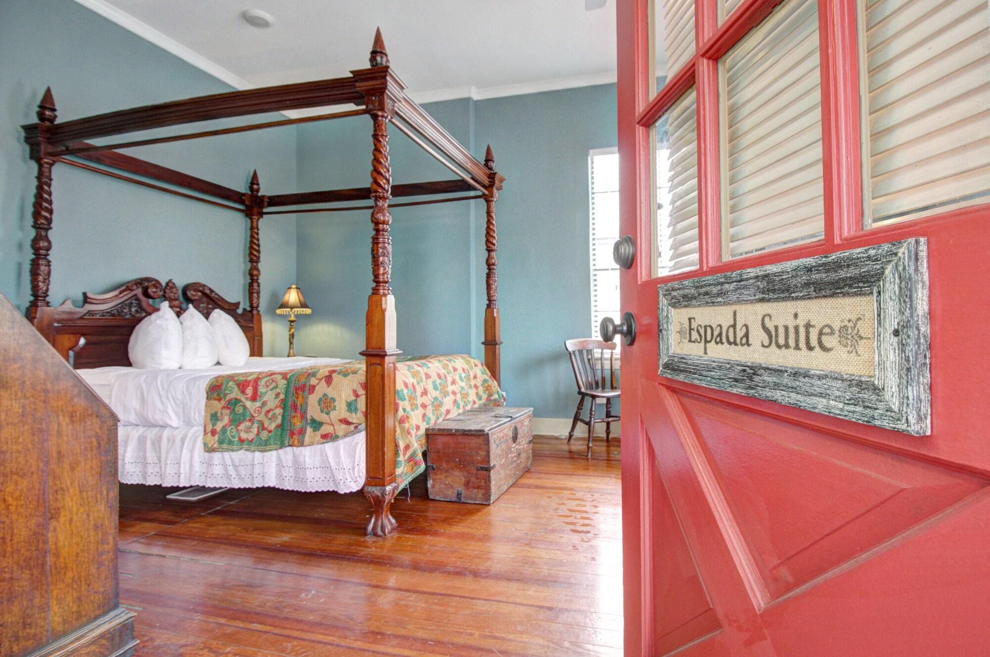 Inn on the Riverwalk by null