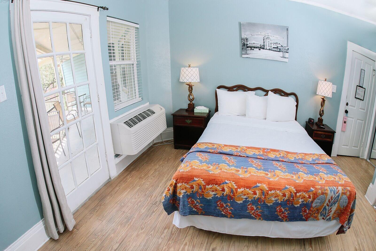 Inn on the Riverwalk by null