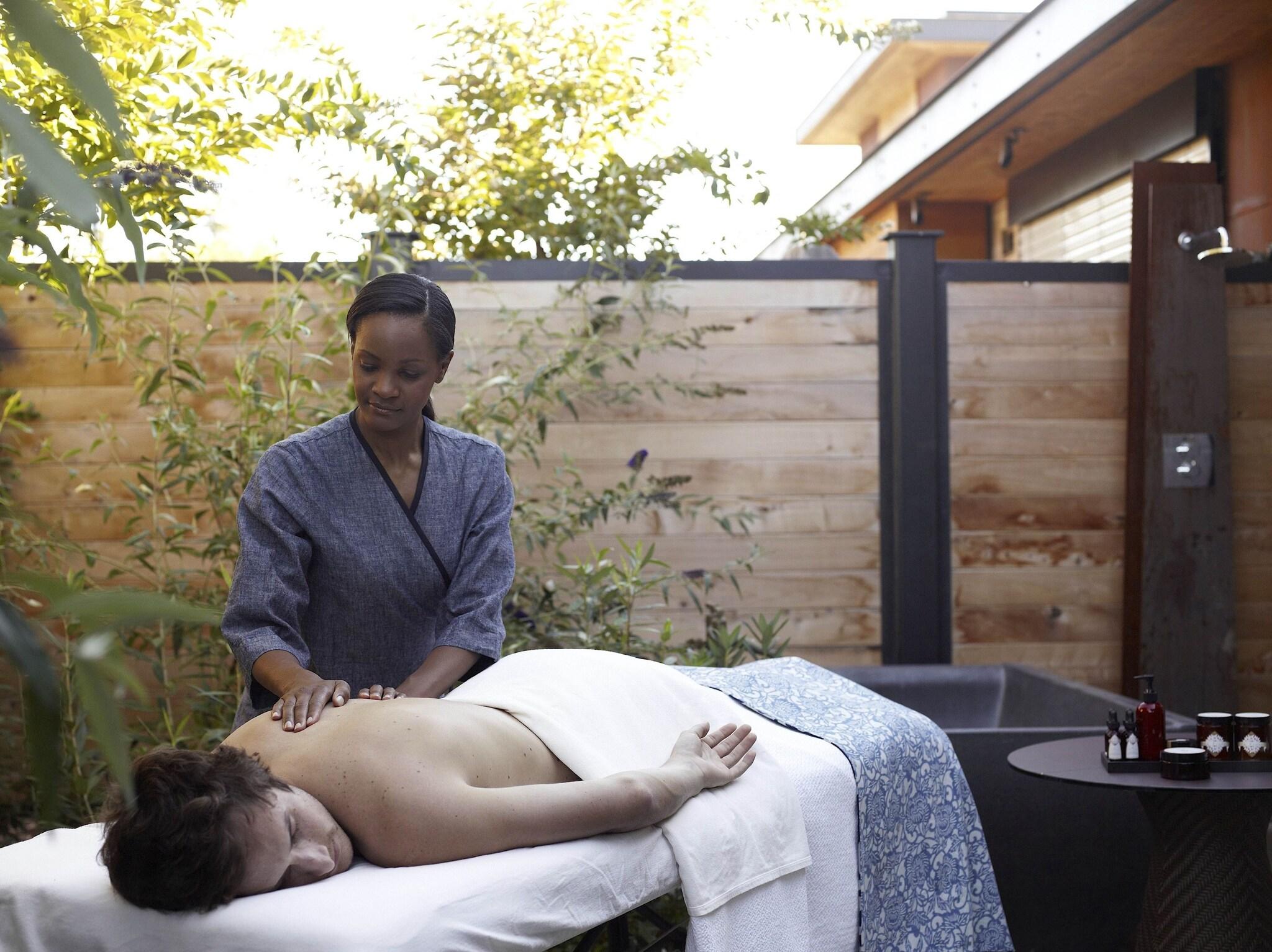 Bardessono Hotel and Spa by null