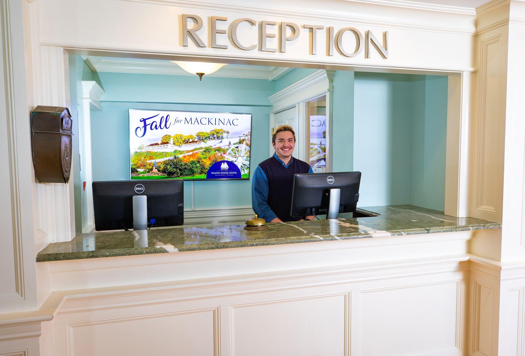 Island House Hotel by null