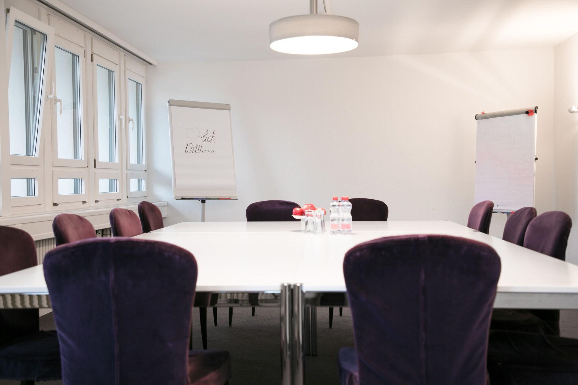 Hotel Metropol by null