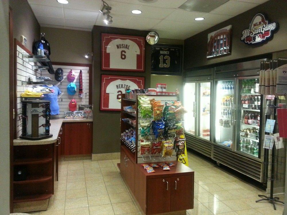 DoubleTree by Hilton St. Louis Forest Park by null