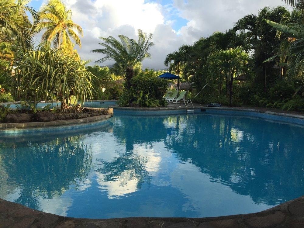 Young Island Resort by null