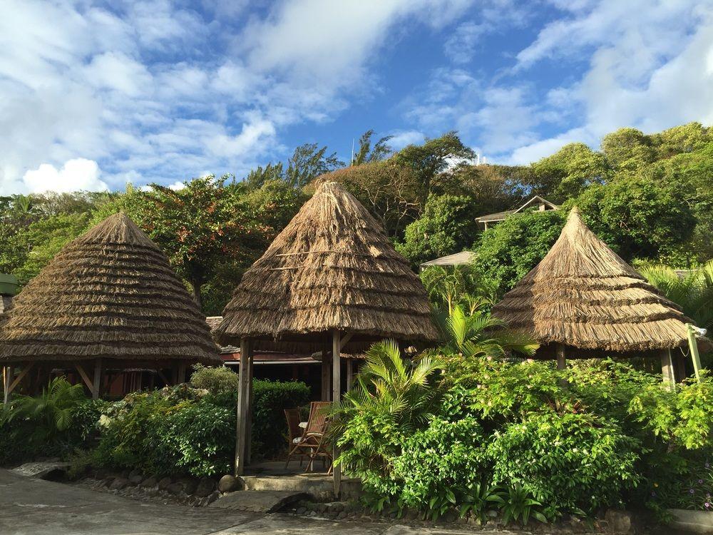 Young Island Resort by null