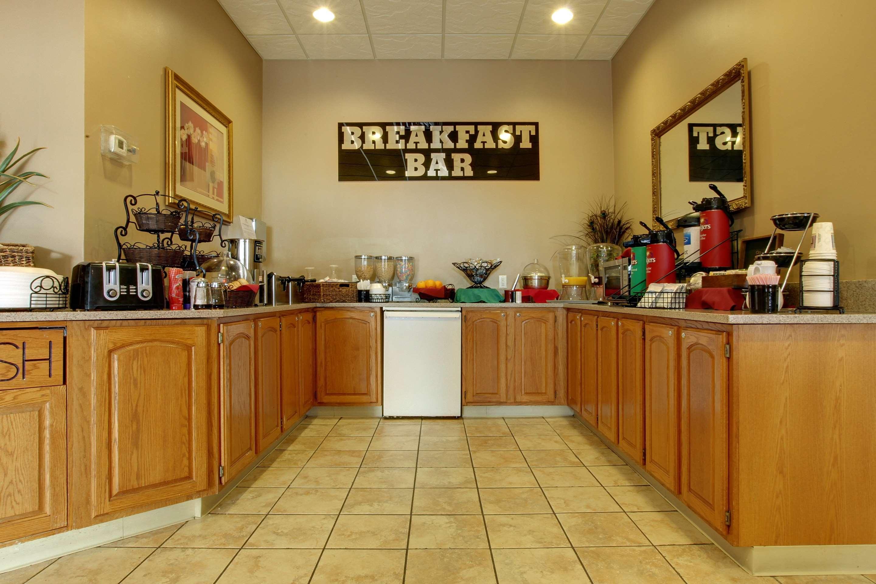 America's Best Value Inn St. Louis South