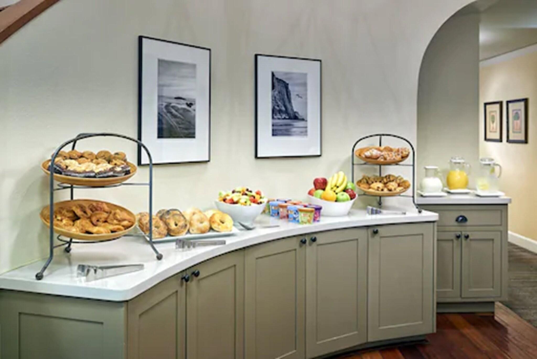 Beach House Hotel by null