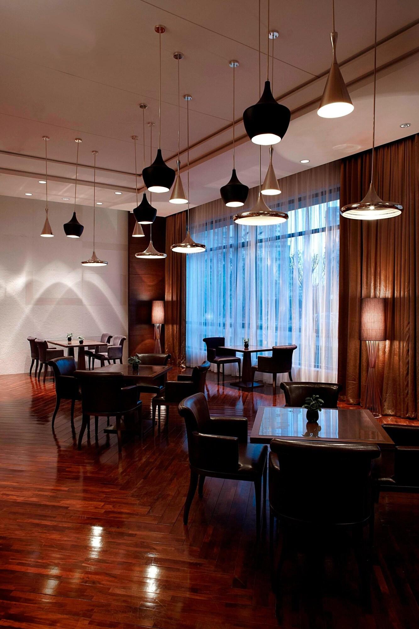 The Lakeview, Tianjin -- Marriott Executive Apt