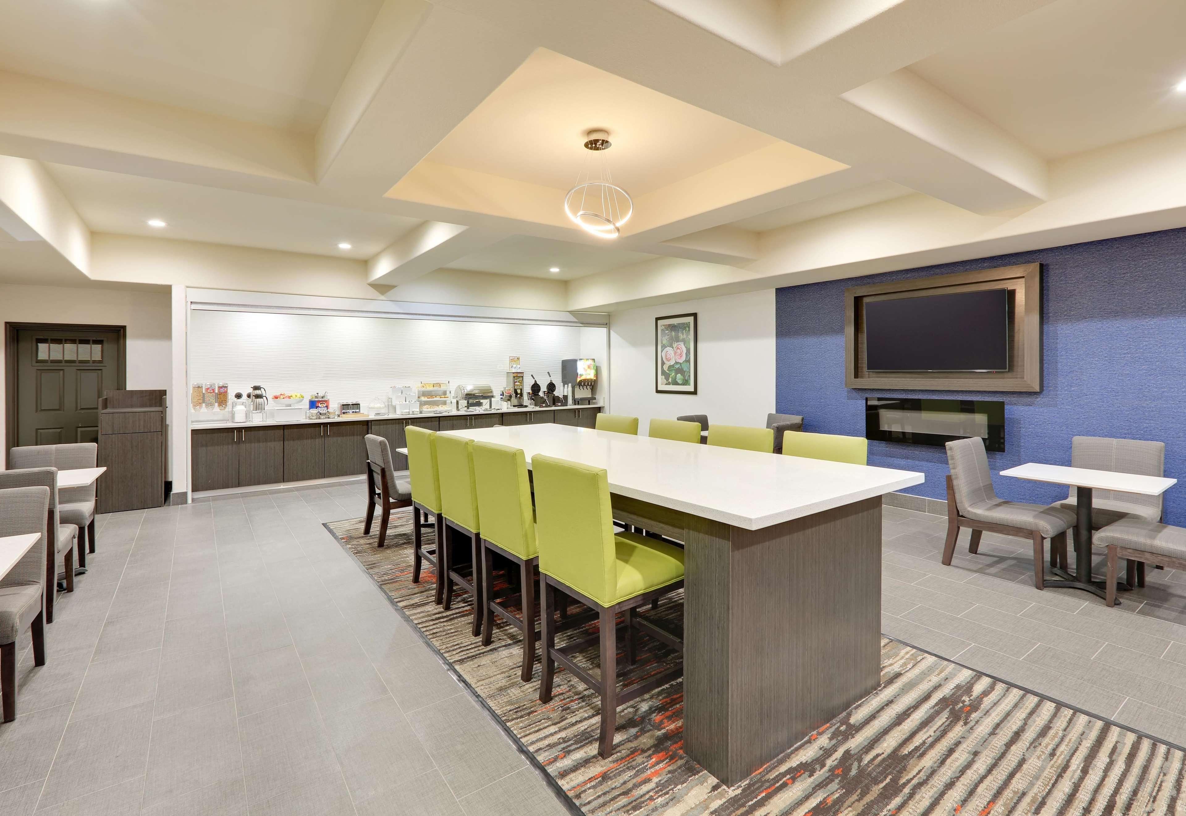 La Quinta Inn & Suites by Wyndham Tyler South