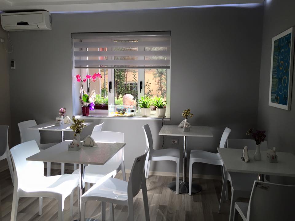 Freddy's Hotel, Tirana by null