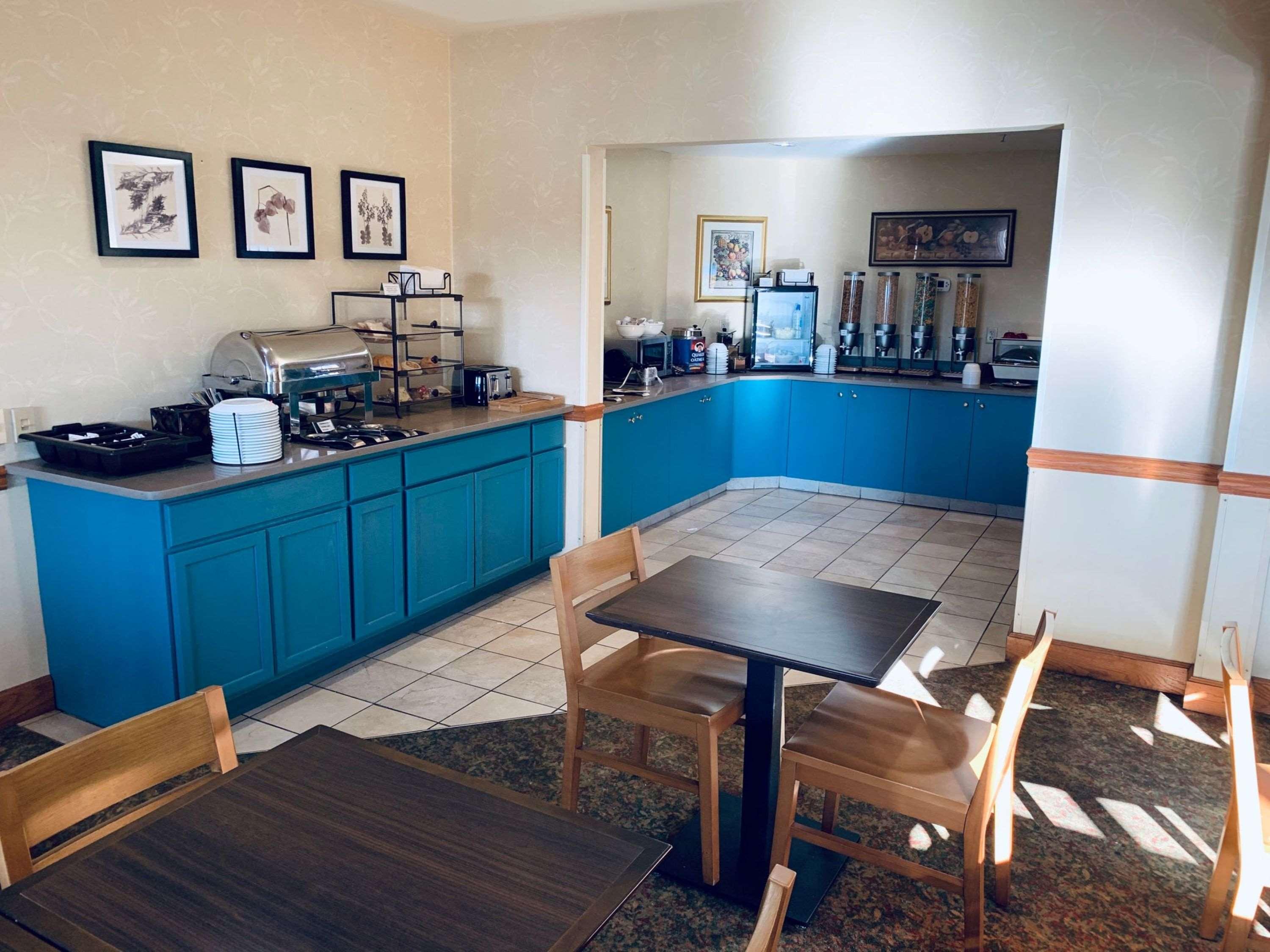 Country Inn & Suites York