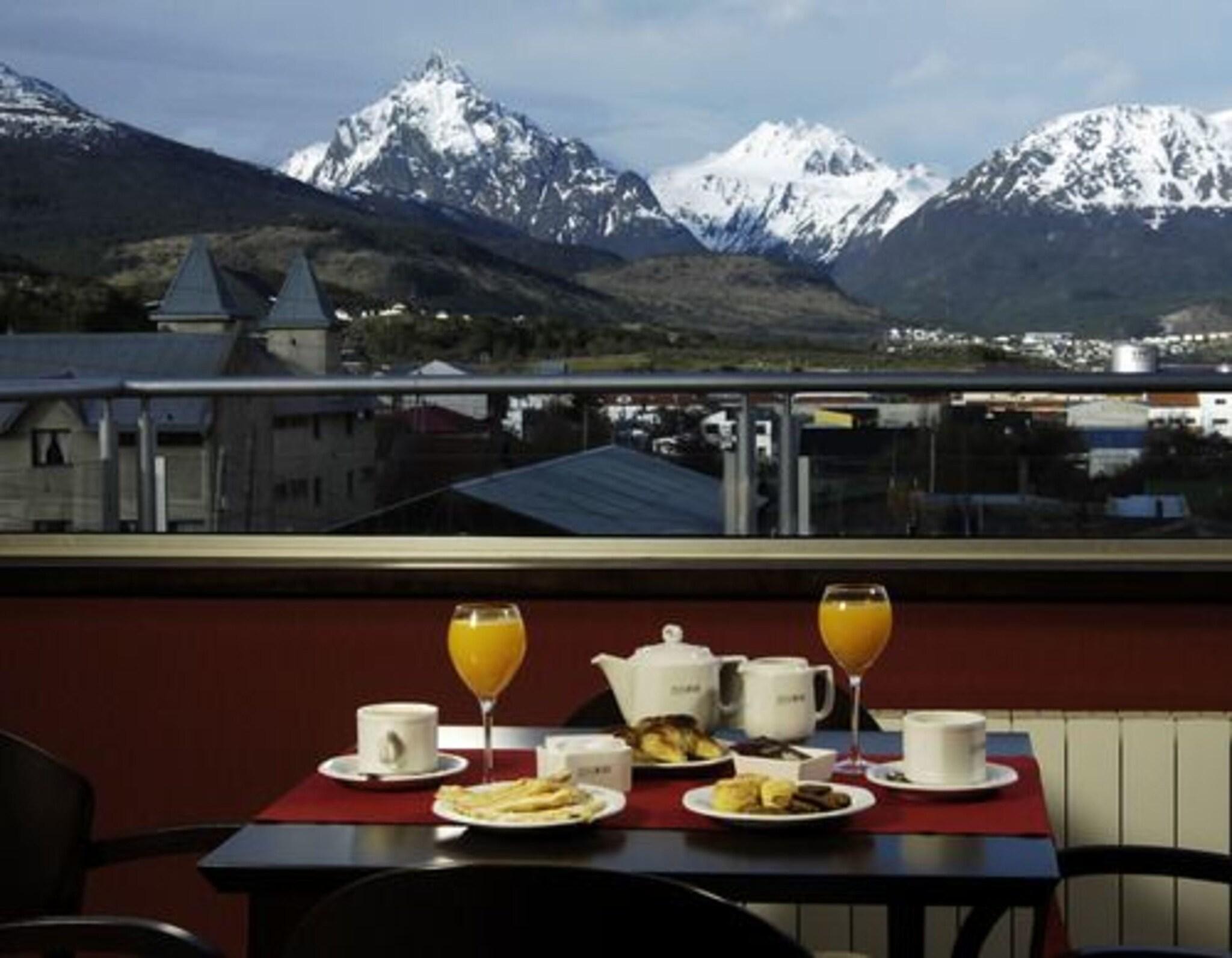 Mil 810 Ushuaia Hotel by null