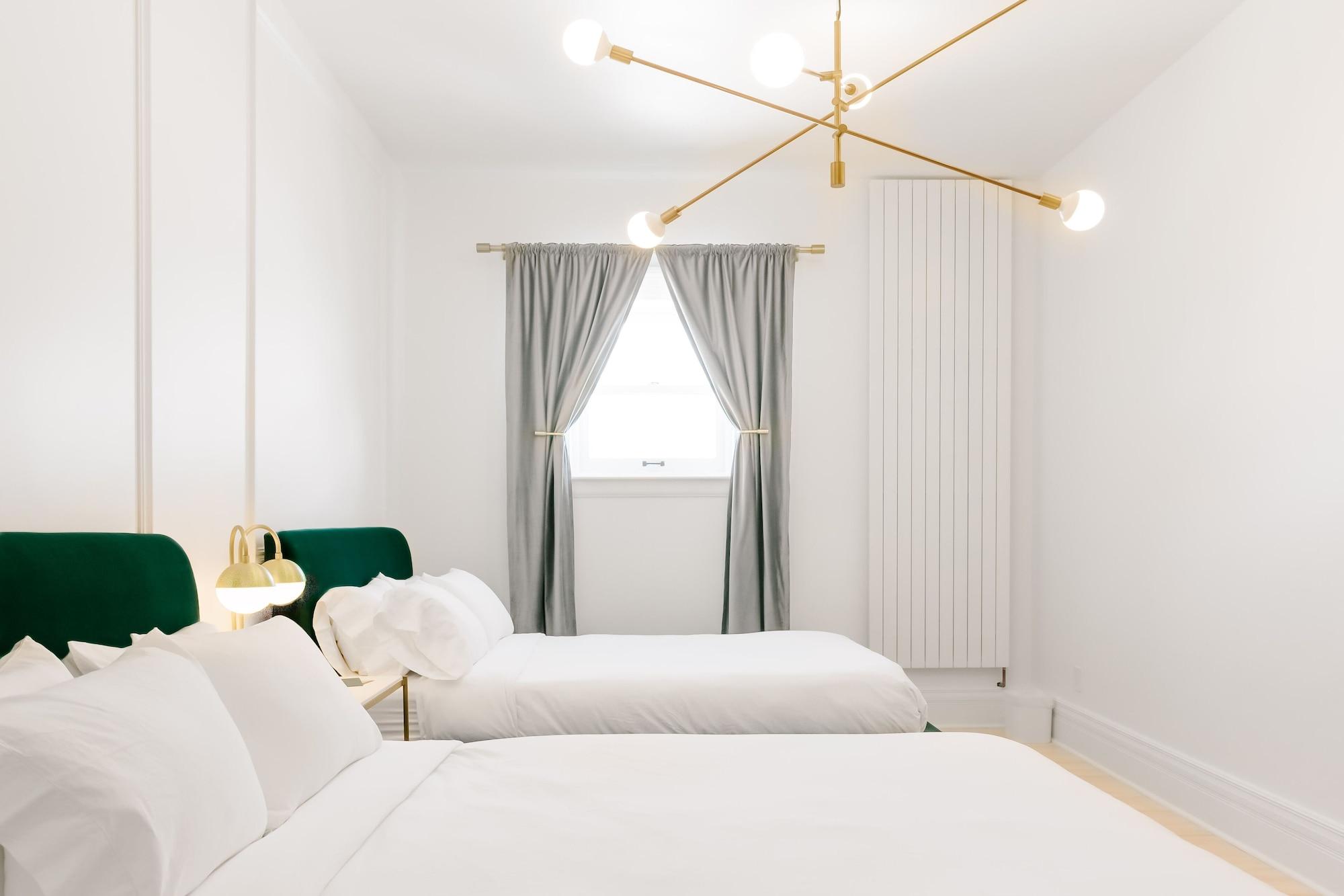 The Wyman Hotel by null