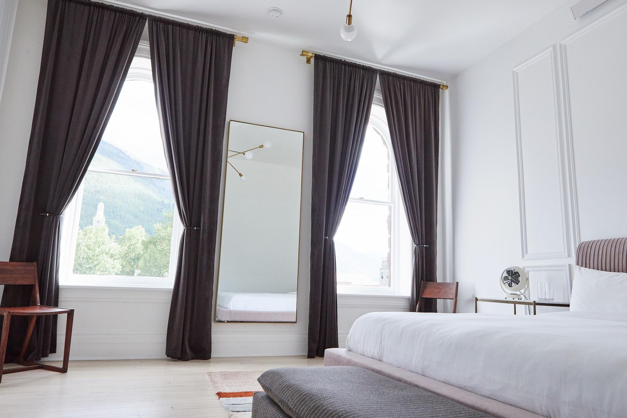 The Wyman Hotel by null