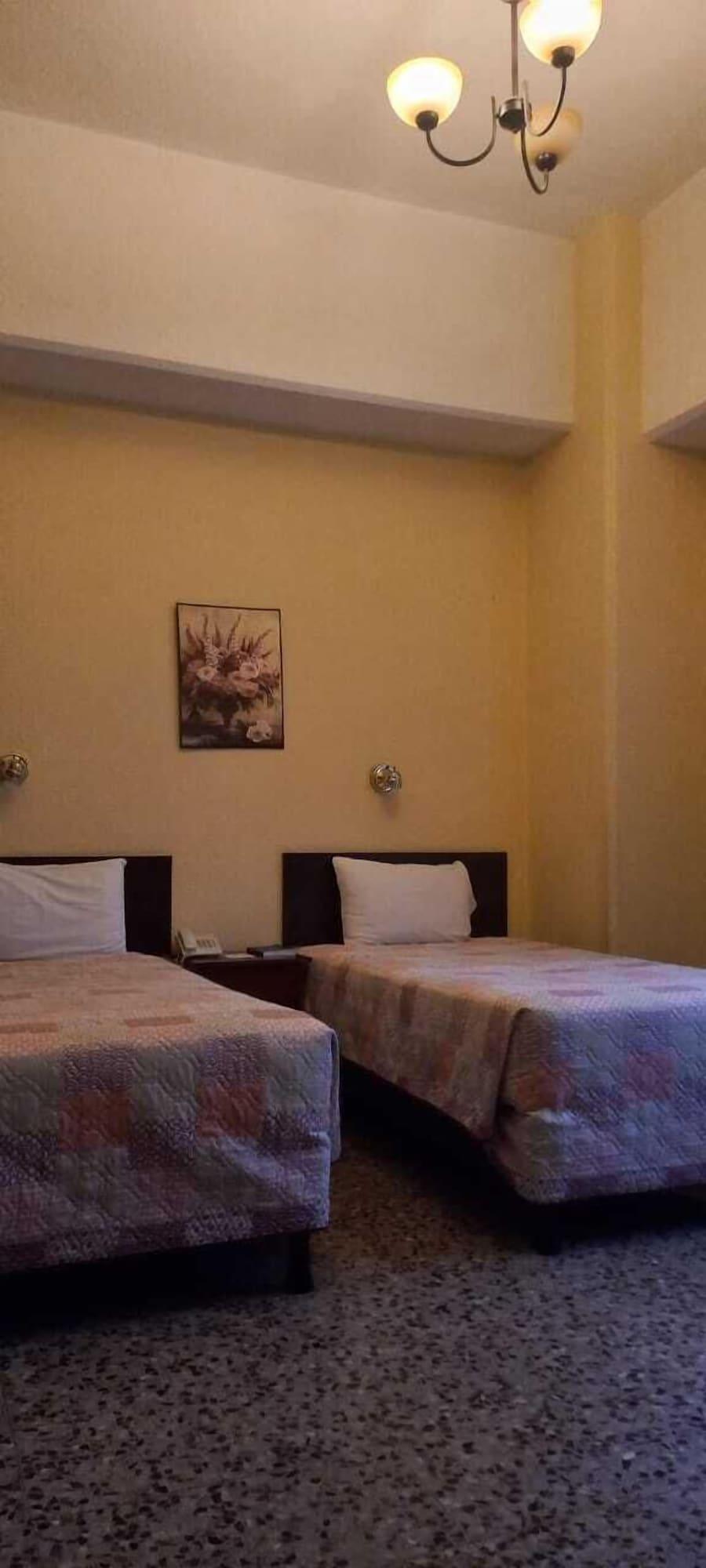 Hotel Sevilla by null