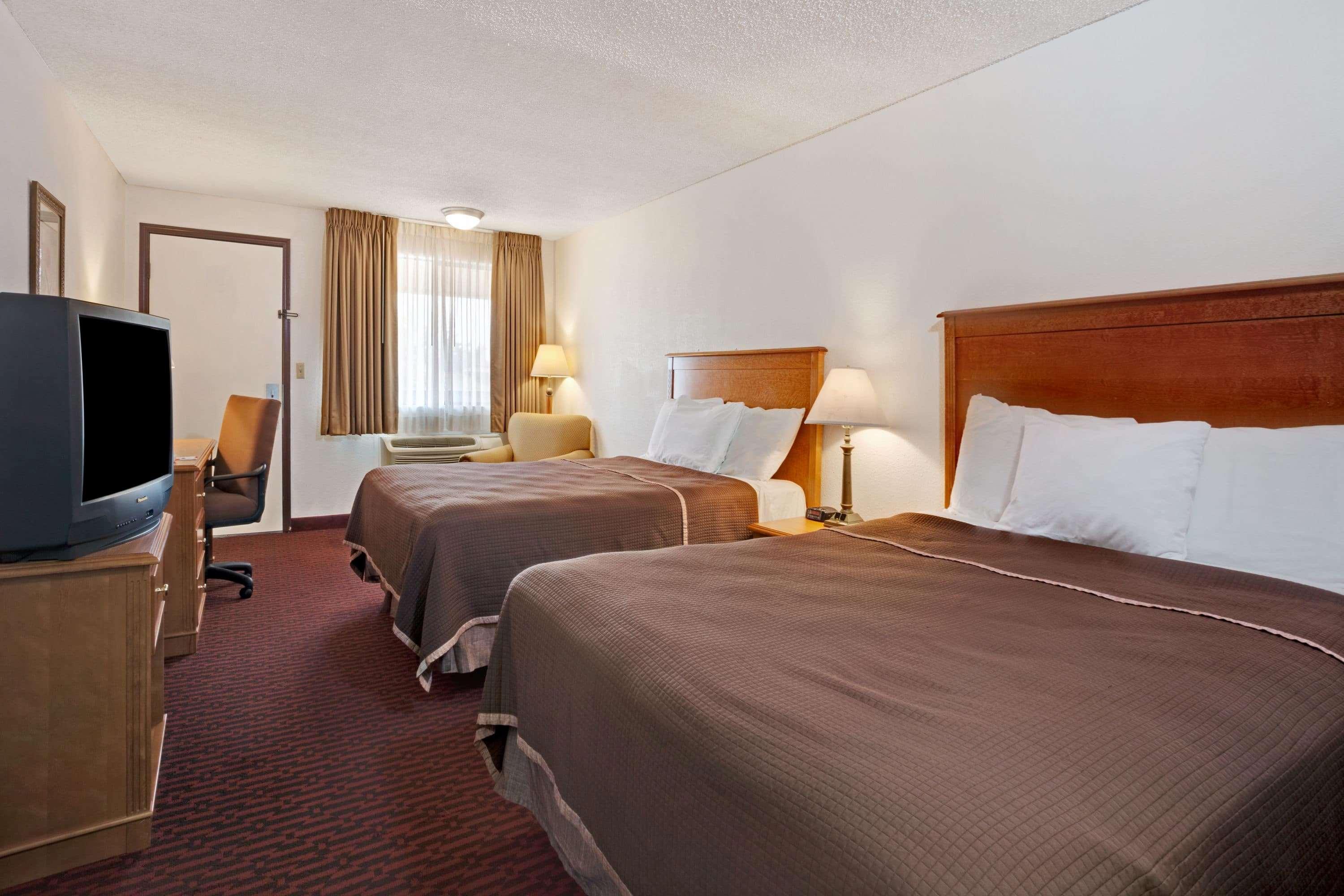 Howard Johnson By Wyndham Tallahassee