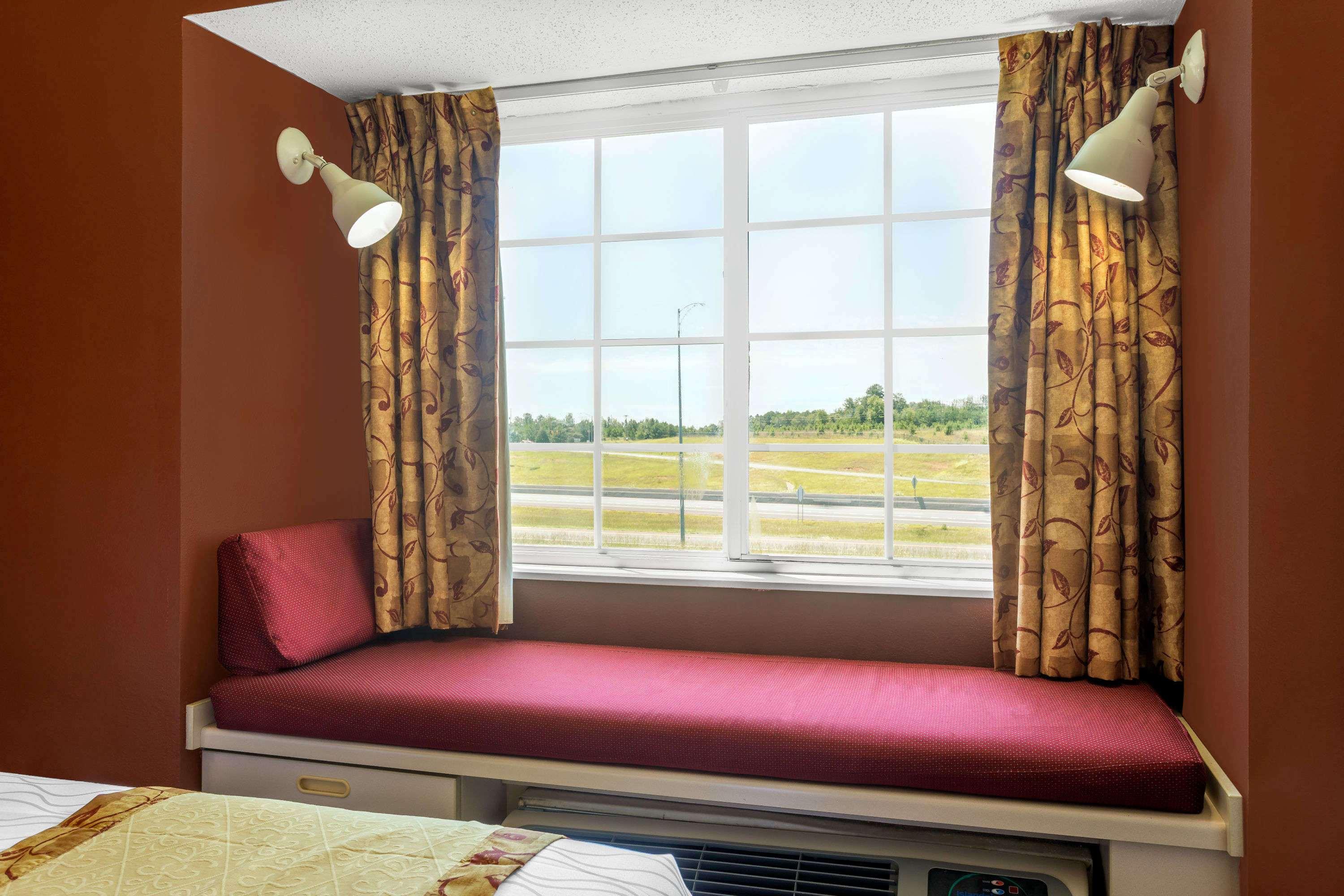 Microtel Inn & Suites By Wyndham Cottondale/Tusca