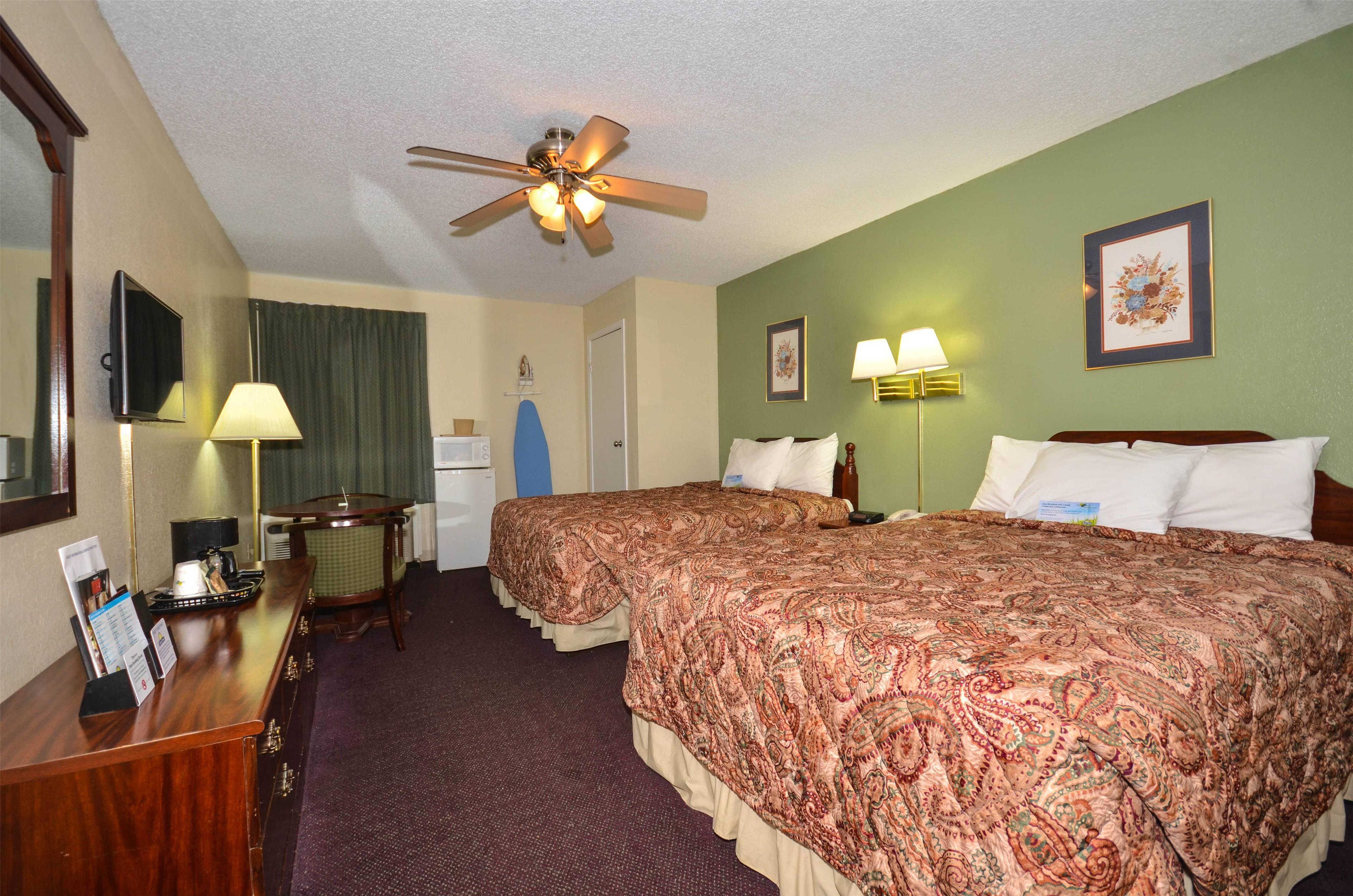 Days Inn By Wyndham Southern Hills/Oru