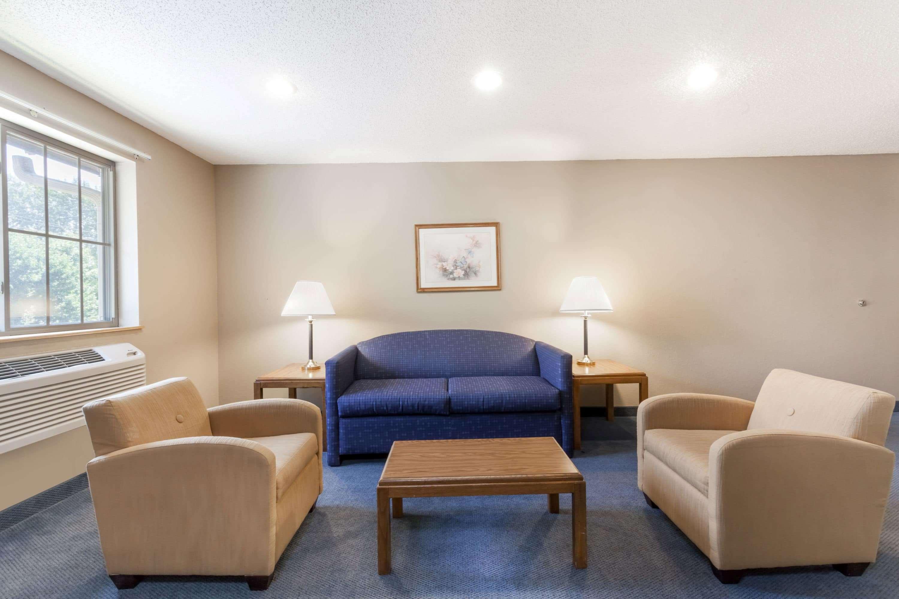 Super 8 By Wyndham Stroudsburg