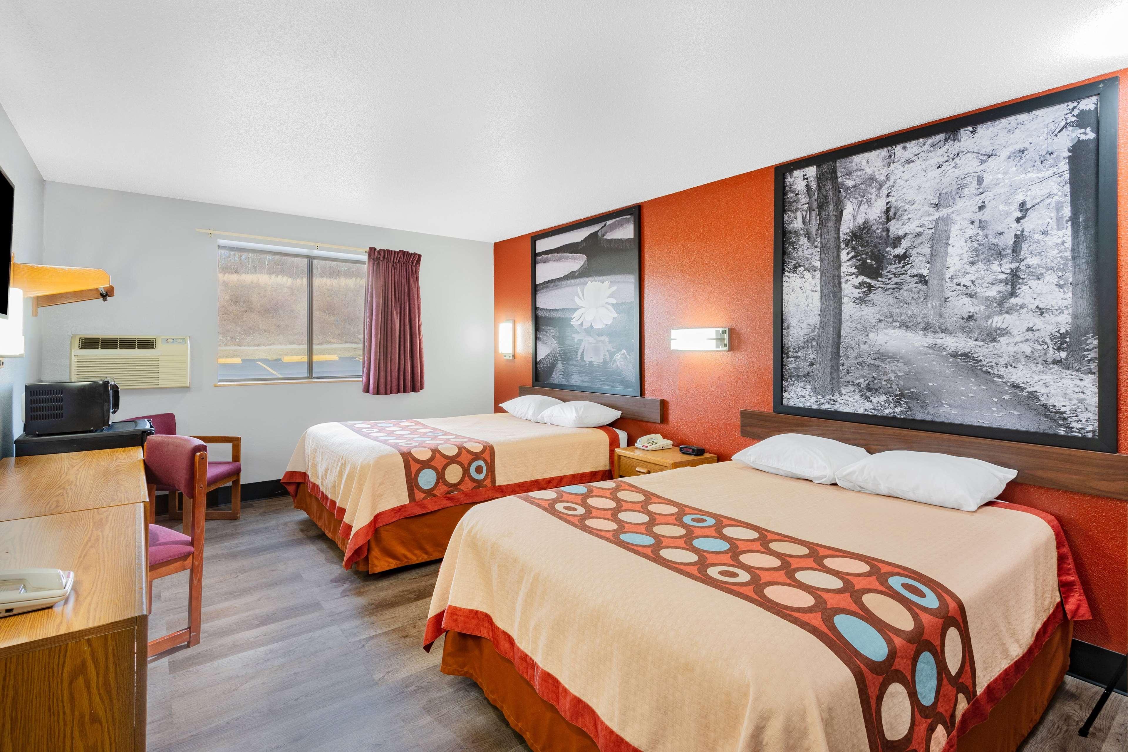 Super 8 By Wyndham Waynesburg