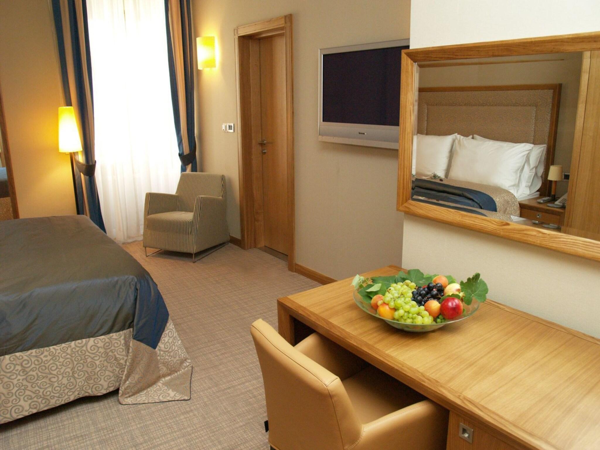 Hotel Vardar by null