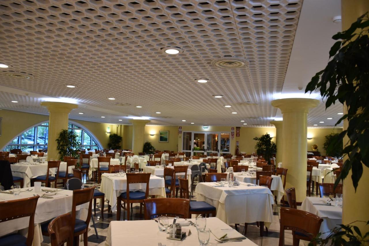 Aparthotel Holiday