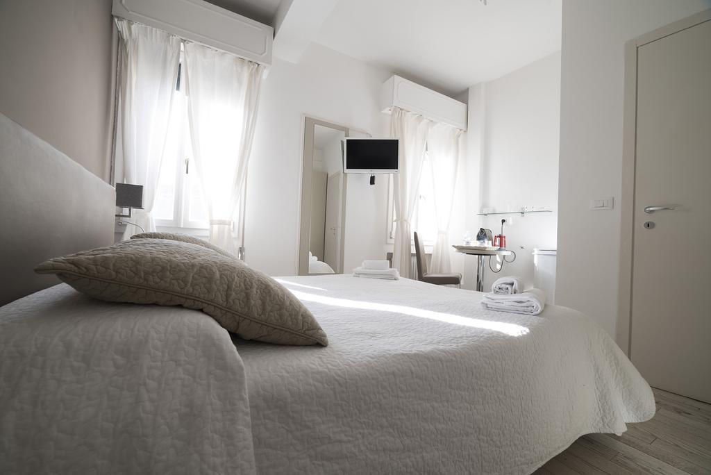 Al Portico Guest House - photo