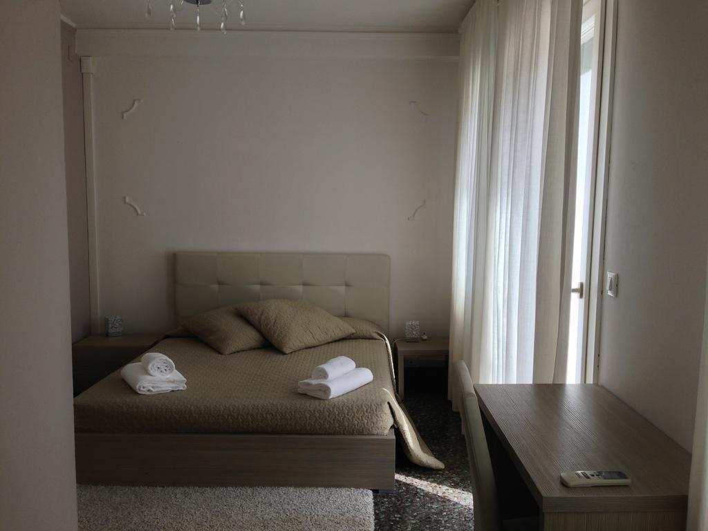 Al Portico Guest House - photo