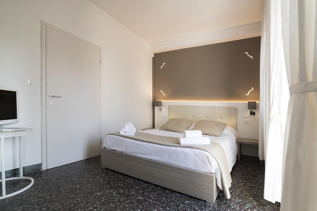 Al Portico Guest House - photo