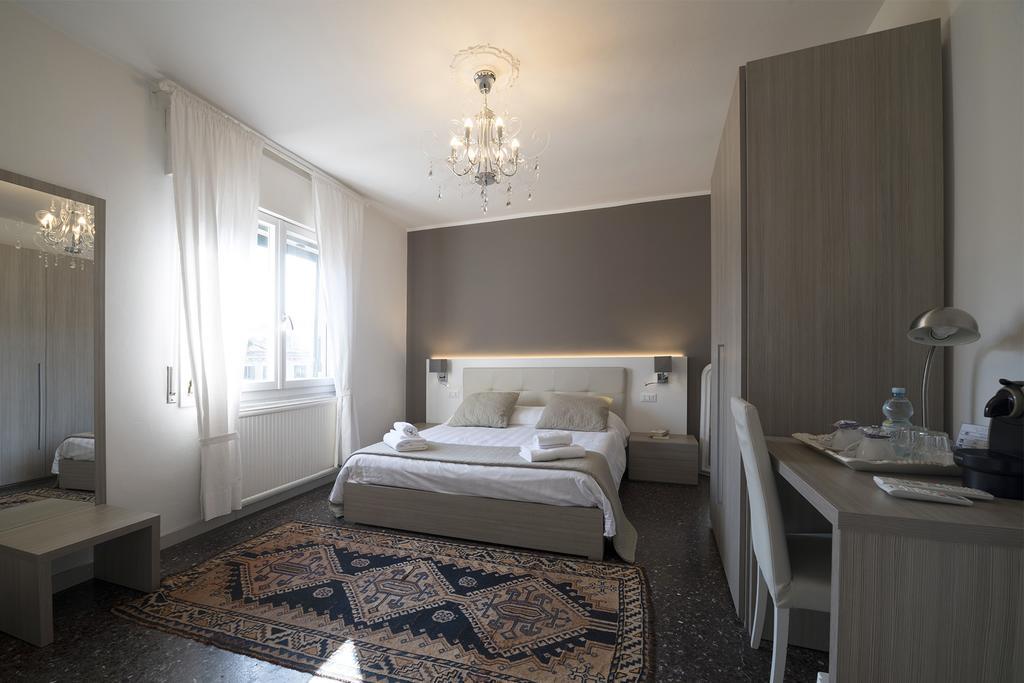 Al Portico Guest House - photo