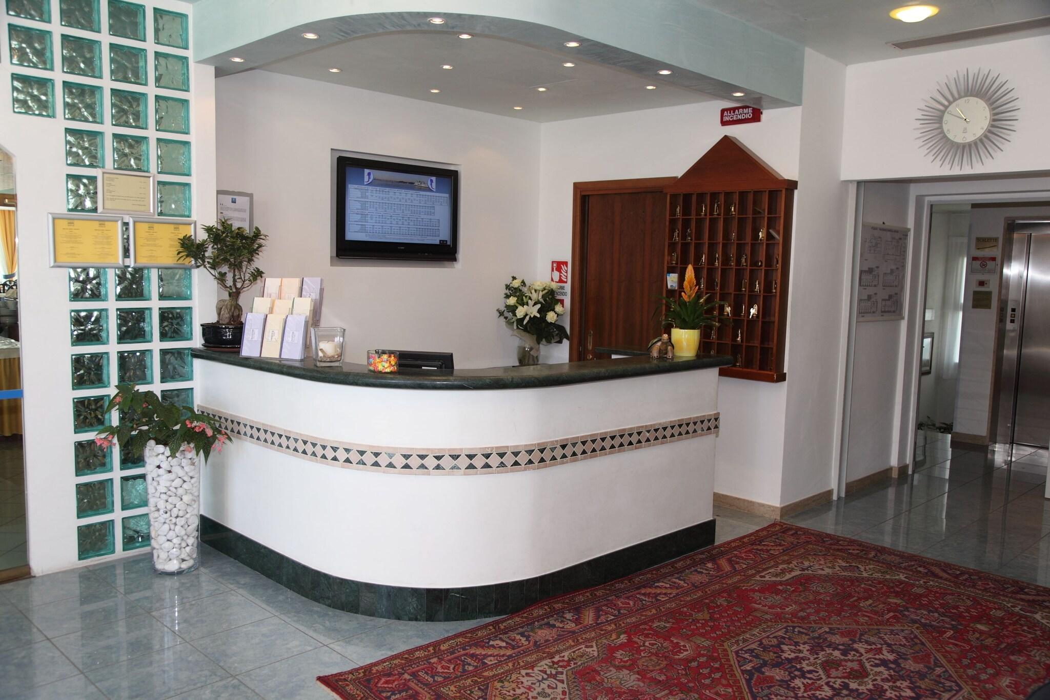 Hotel Bellevue - photo