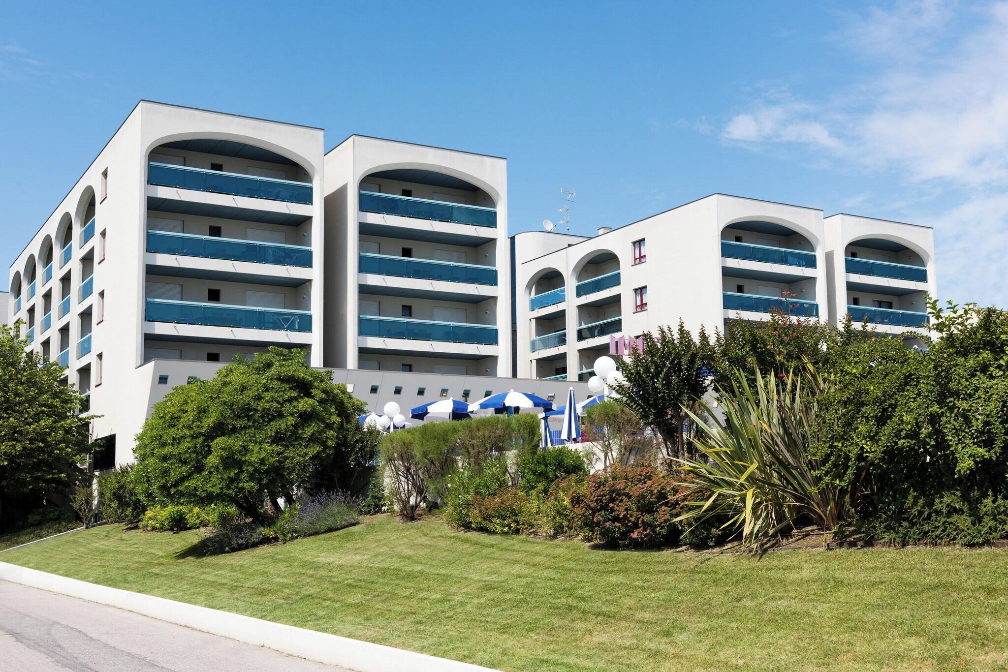 Aparthotel Imperial - photo