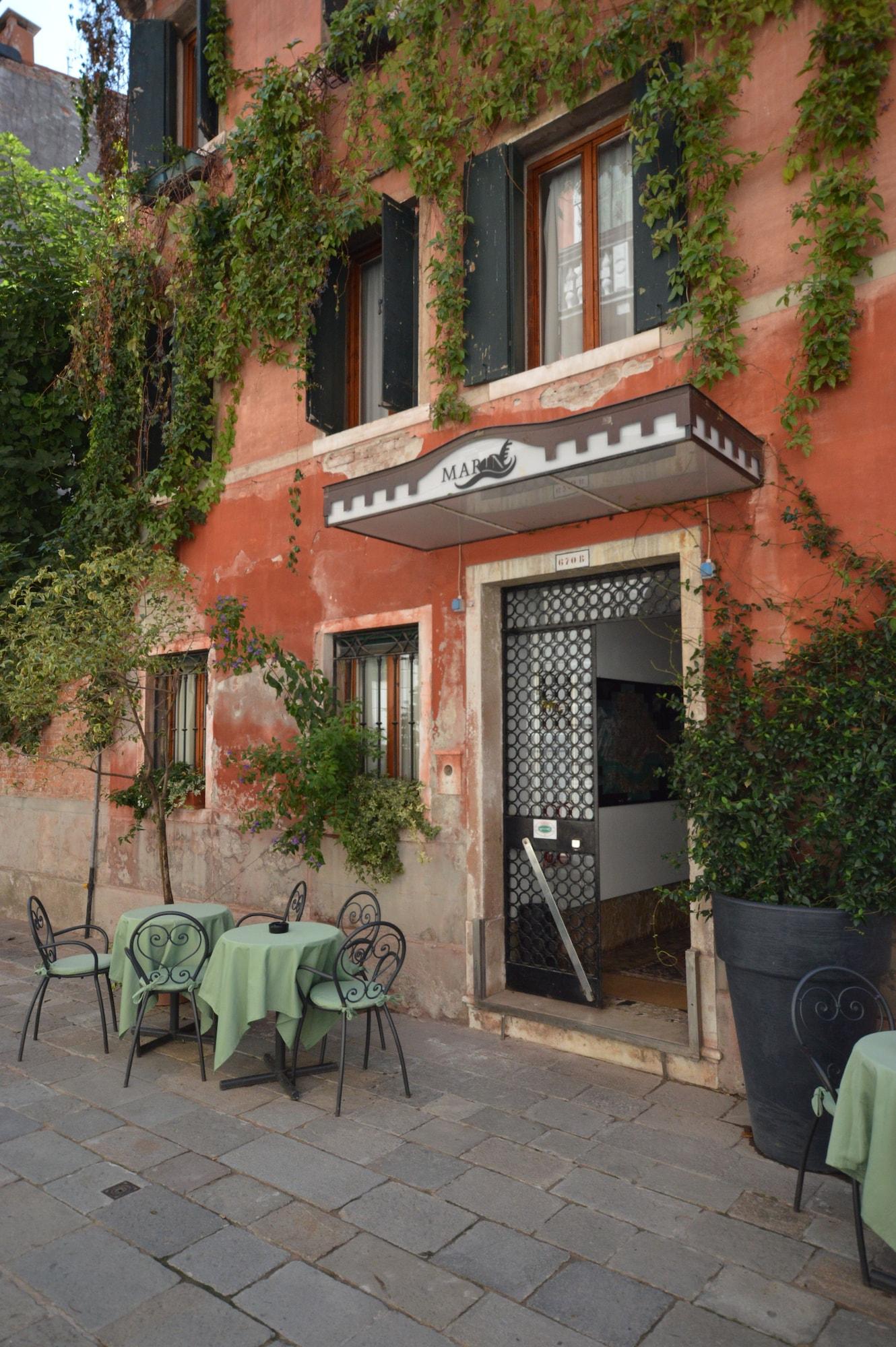 Albergo Marin - photo