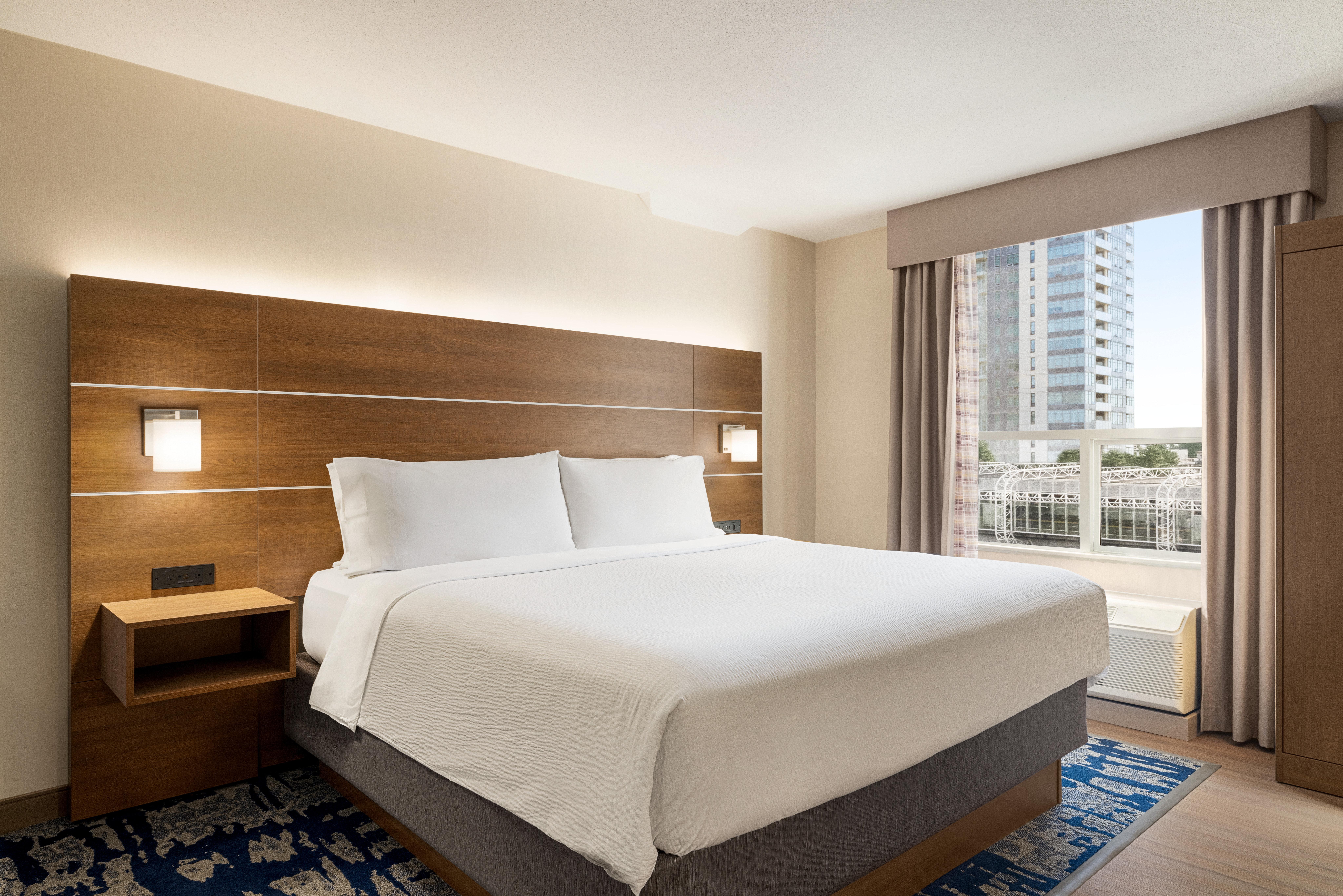 Holiday Inn Express Vancouver-Metrotown (Burnaby)