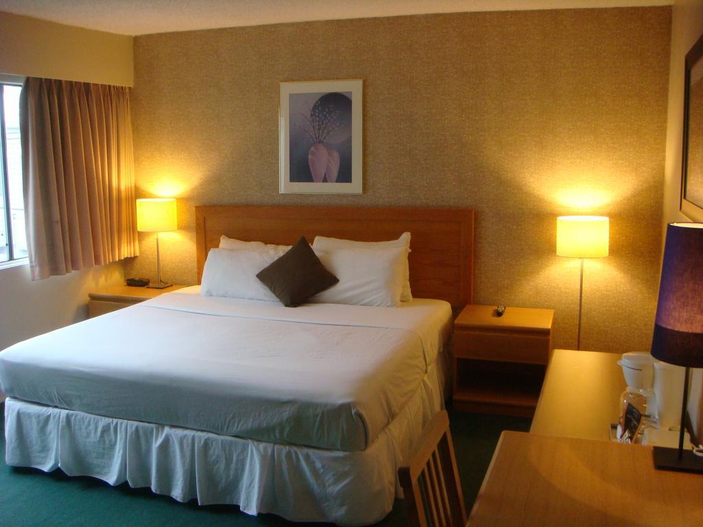 Cassandra Hotel