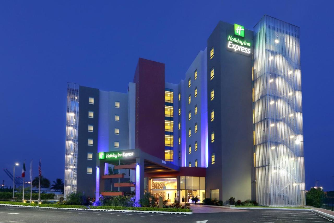 Holiday Inn Express Tuxpan, an IHG Hotel image