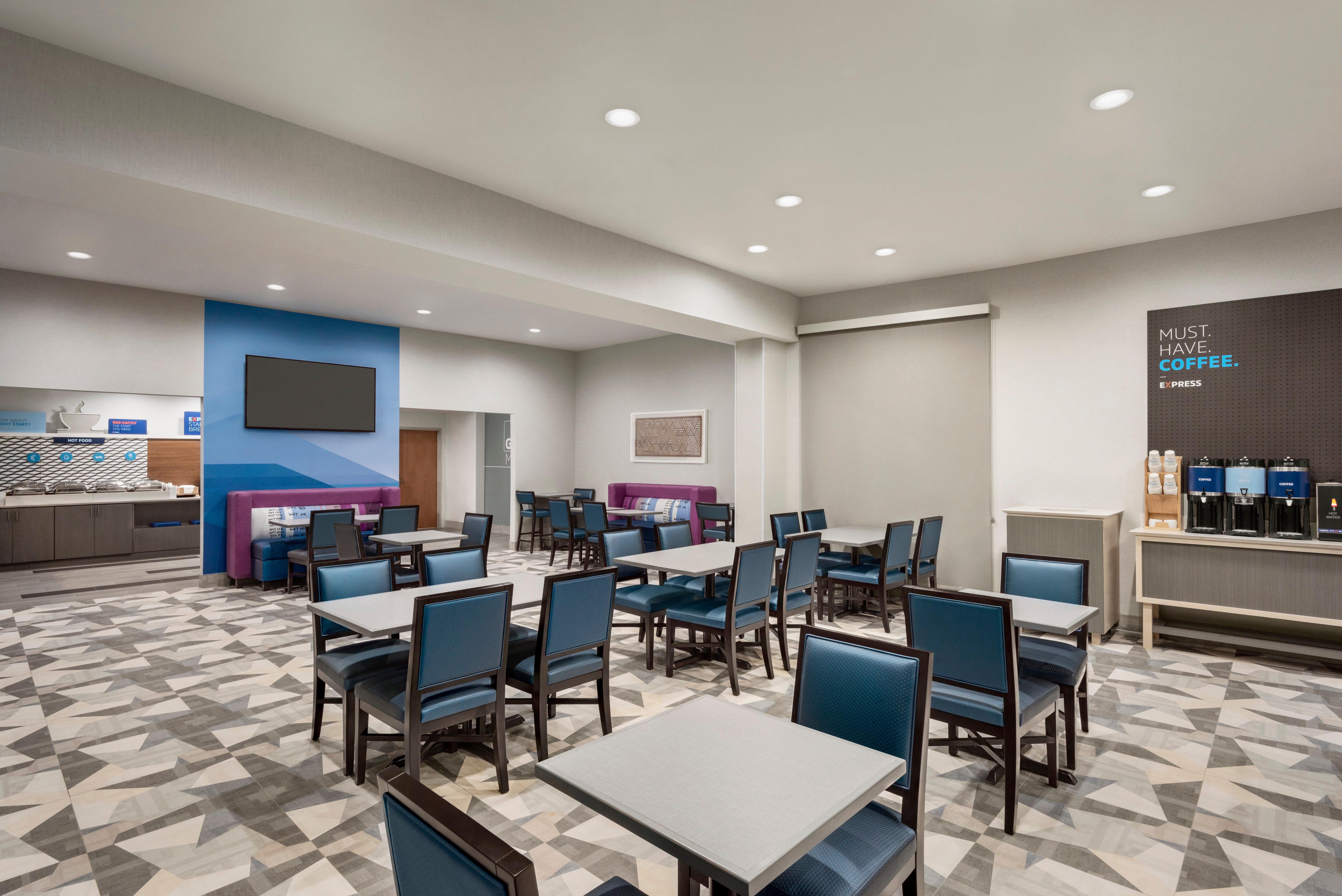 Holiday Inn Dumfries - Quantico Center