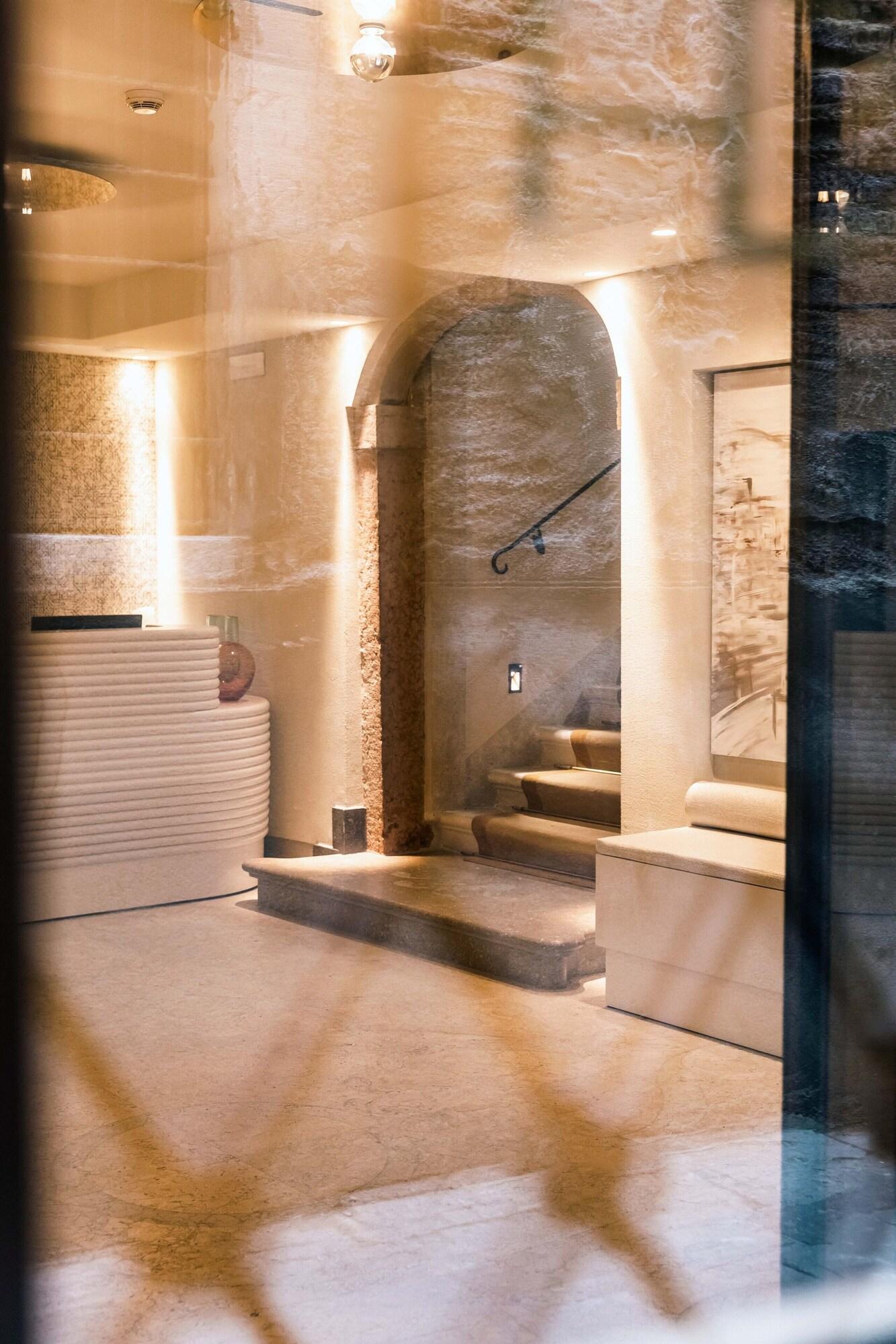 Dei Dragomanni - photo