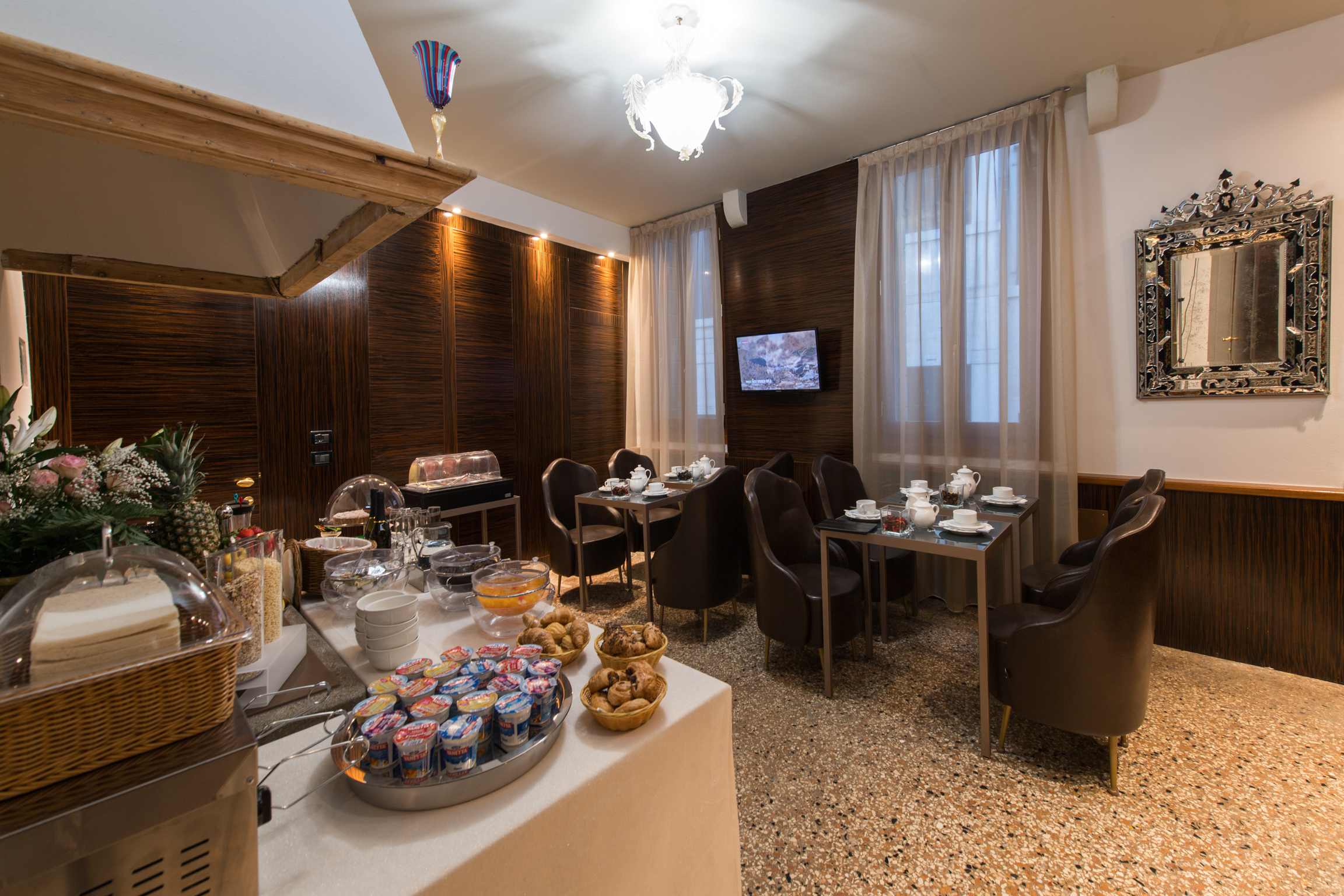 Leon Bianco On The Grand Canal - photo