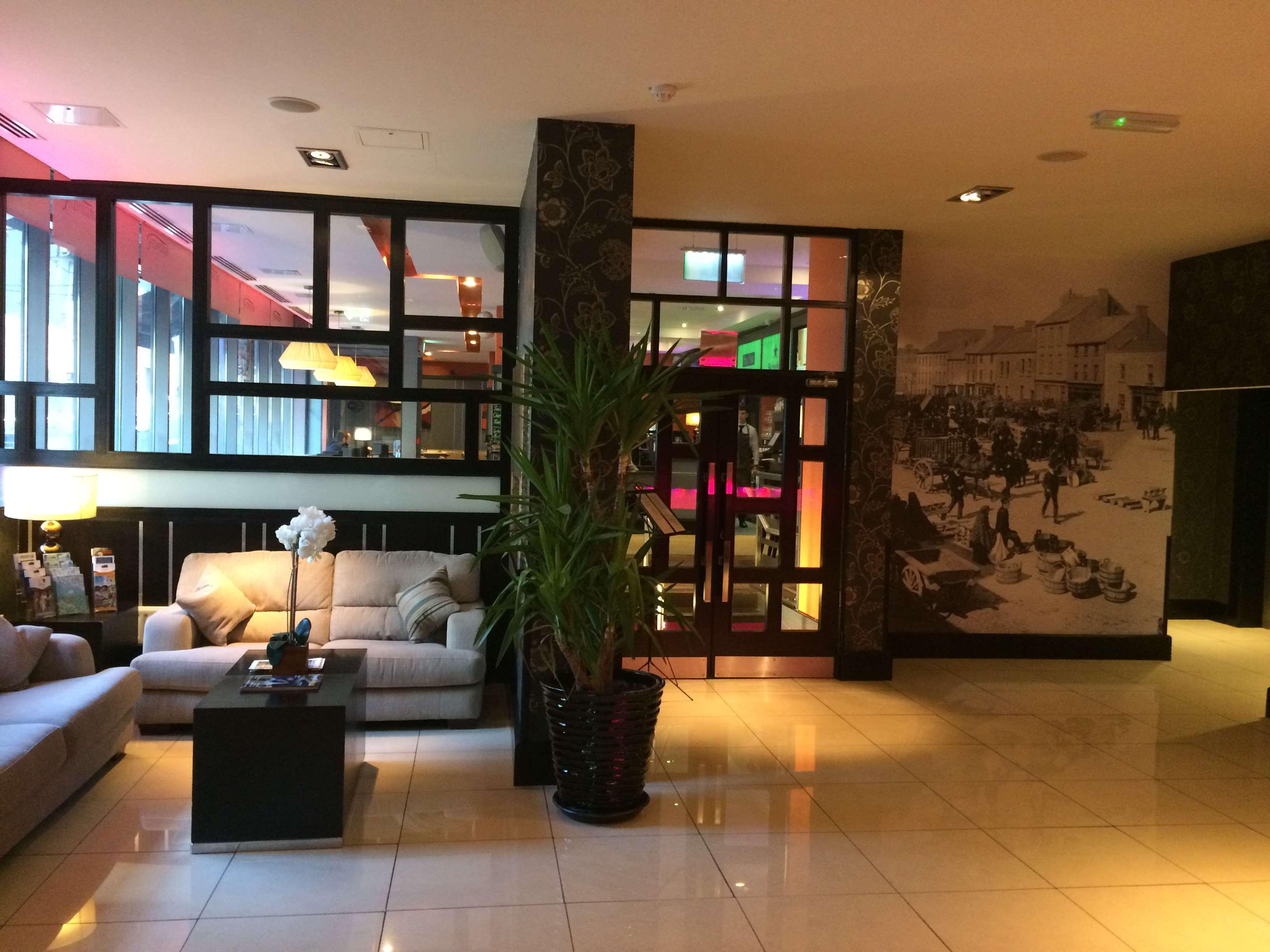 Fitzwilton Hotel by null