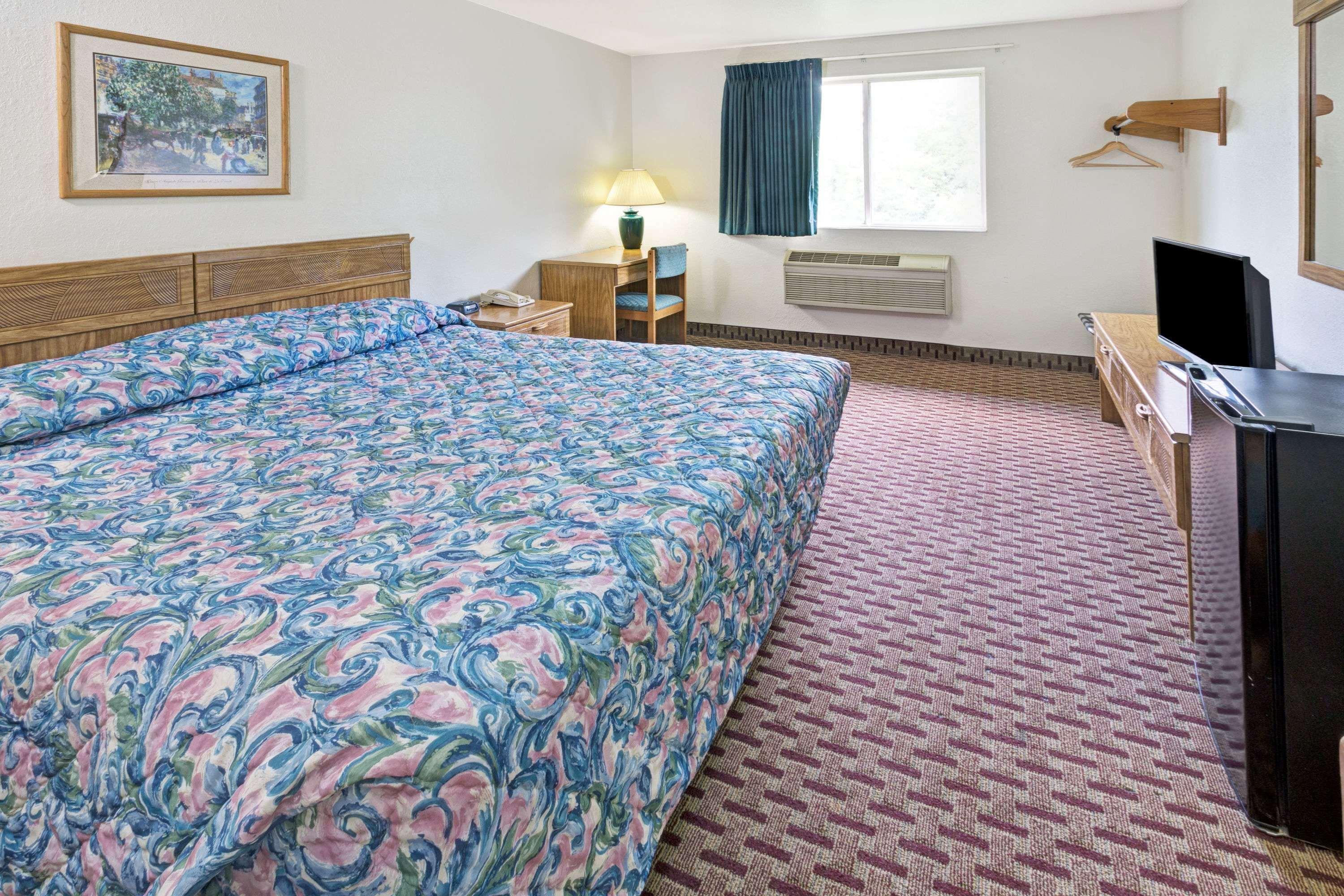 Super 8 By Wyndham Canonsburg/Pittsburgh Area