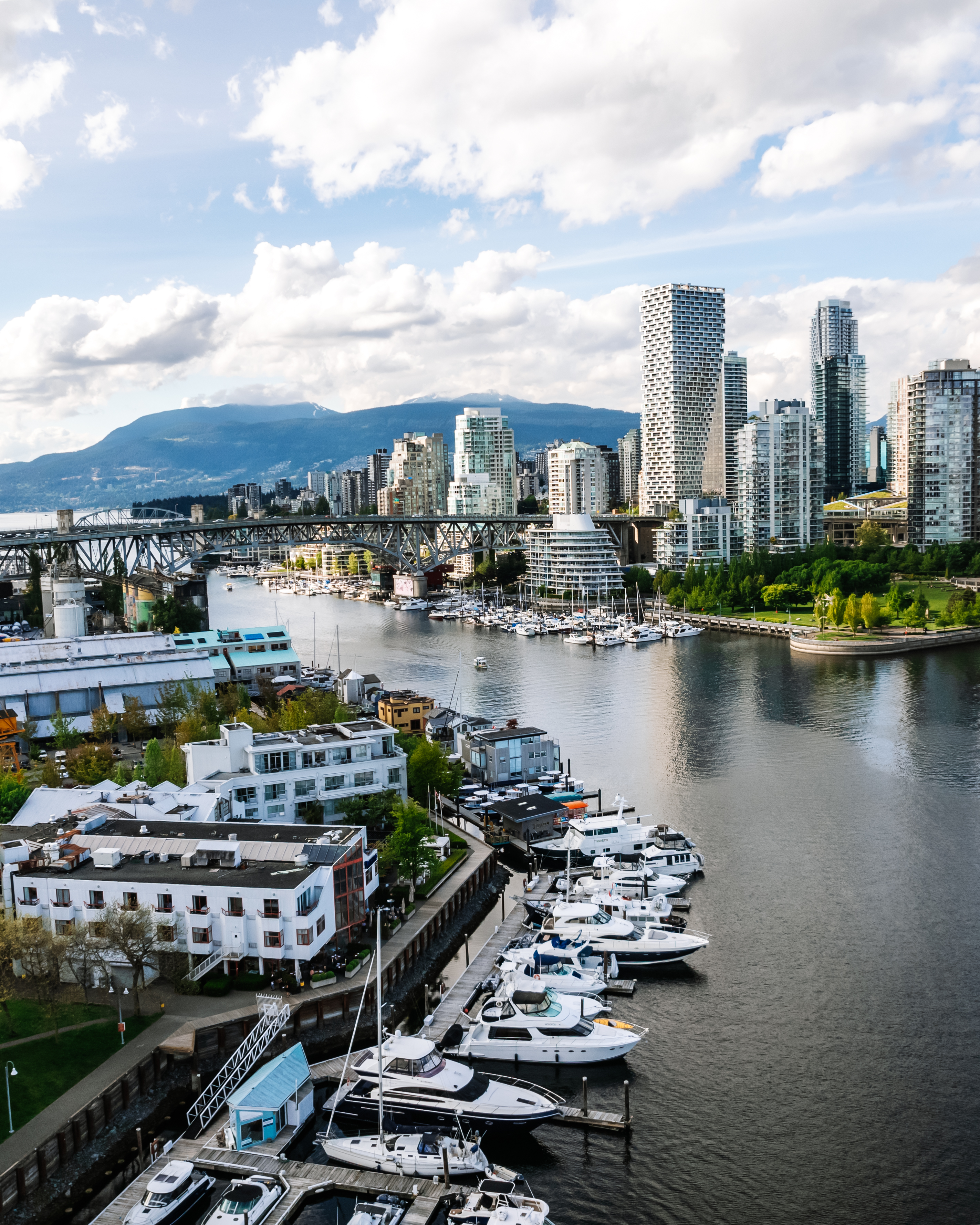 Granville Island Boutique Hotel by null