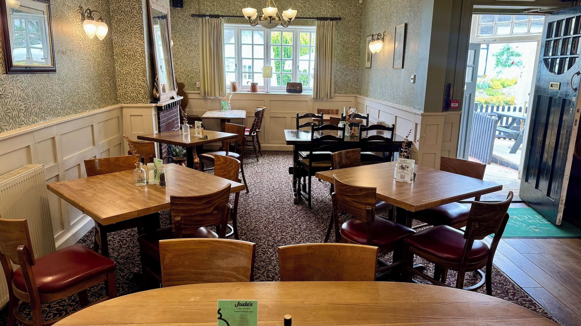 The Cricketers Inn