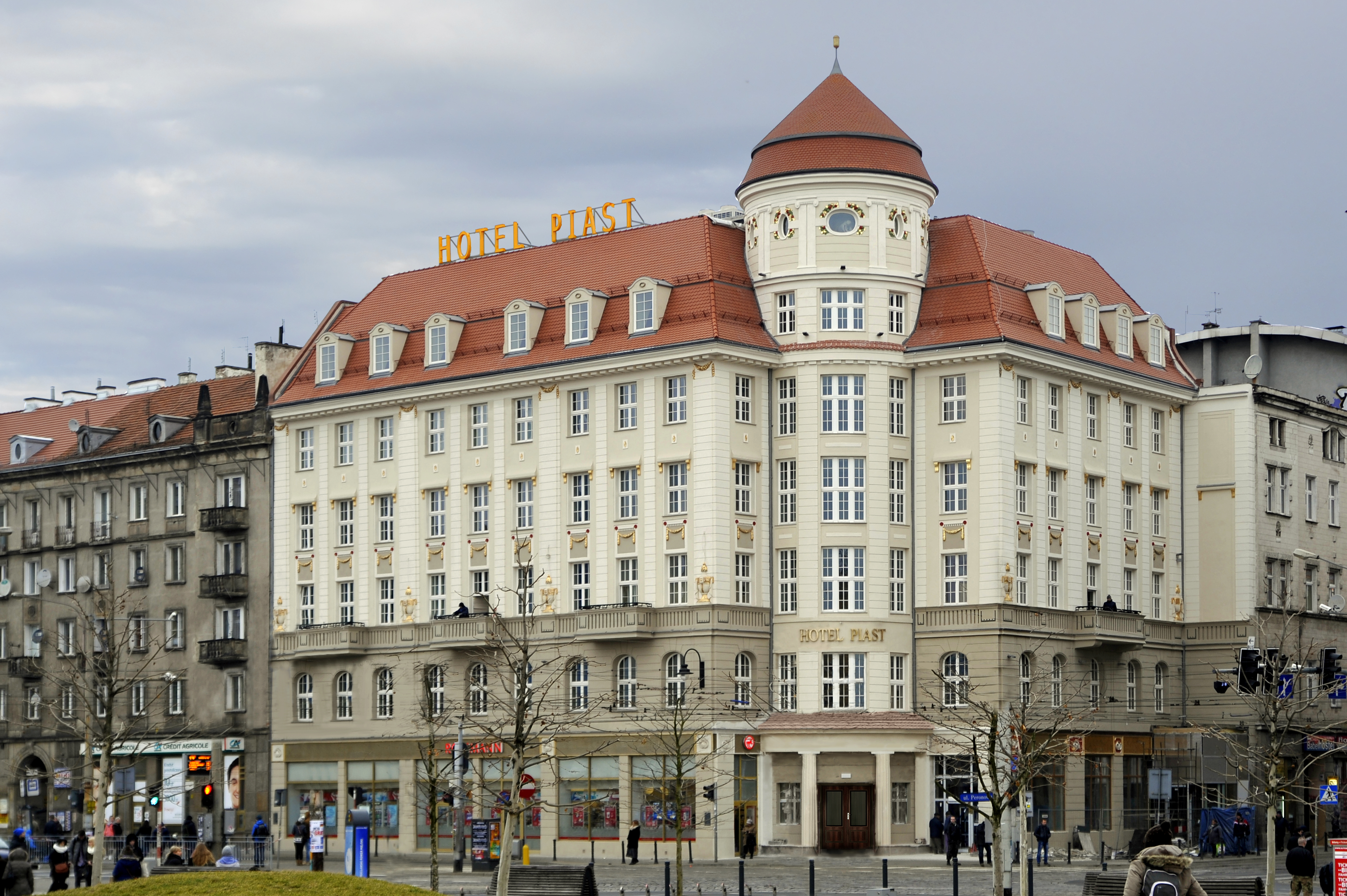 Piast Hotel - фото