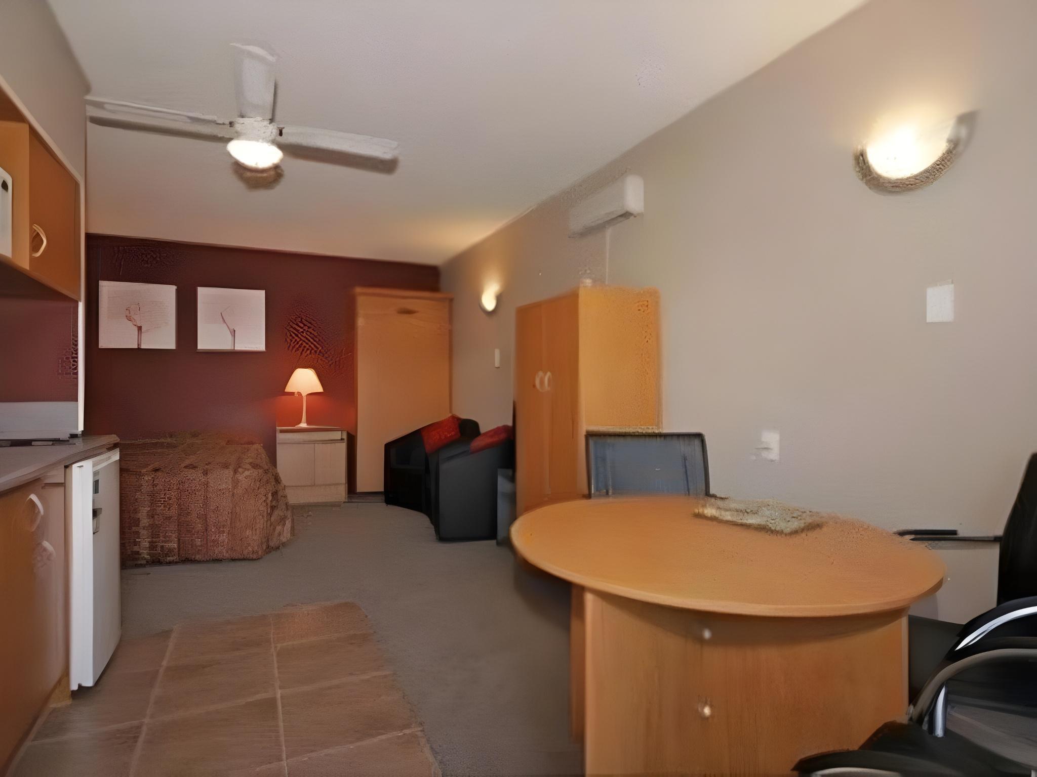 Kiwi Studios Motel