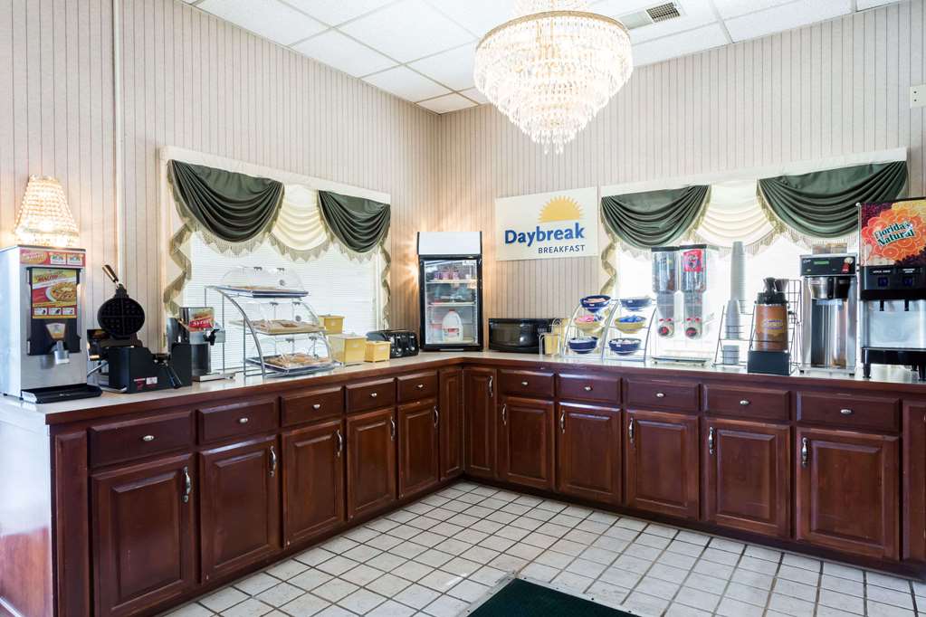 Days Inn by Wyndham Jonesville