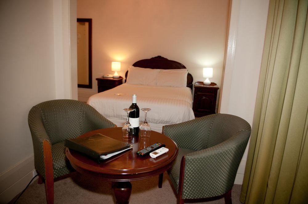 The Hotel Shamrock by null
