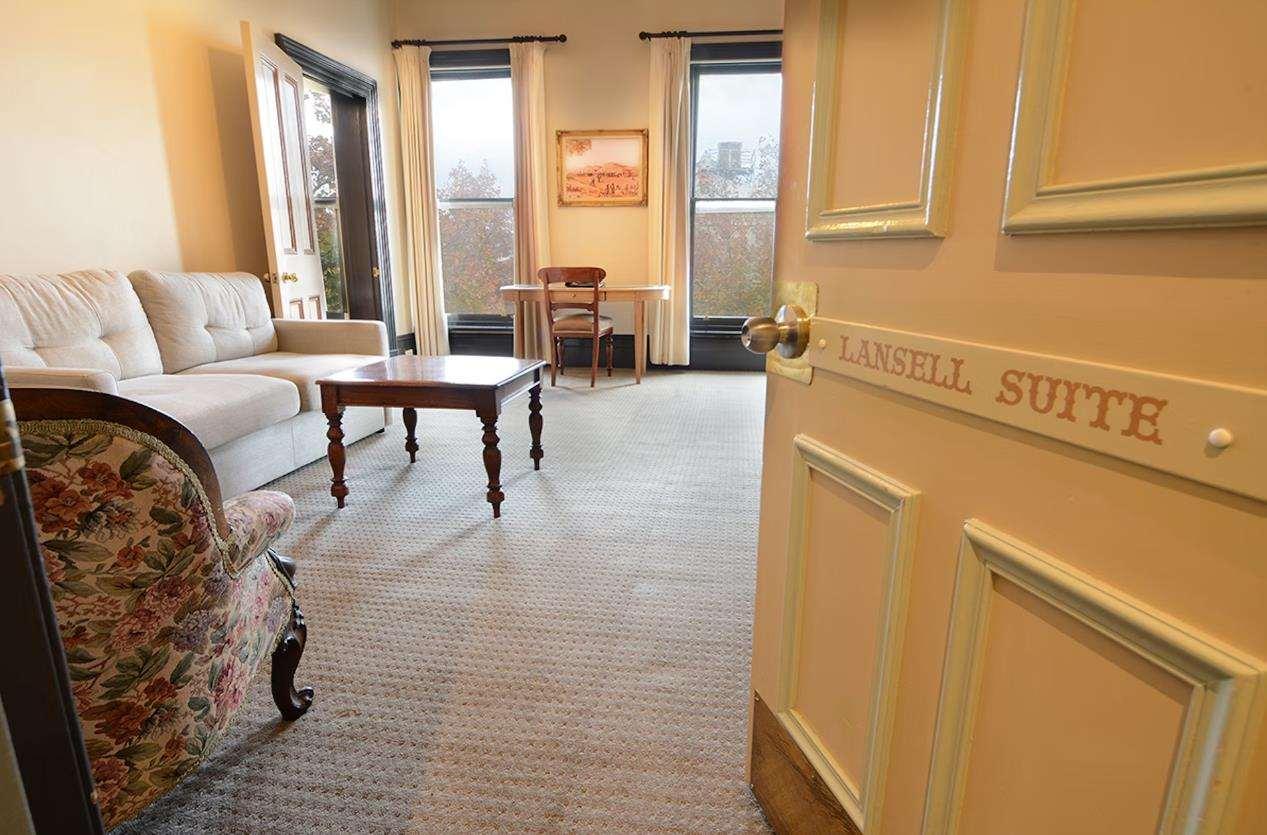 The Hotel Shamrock by null